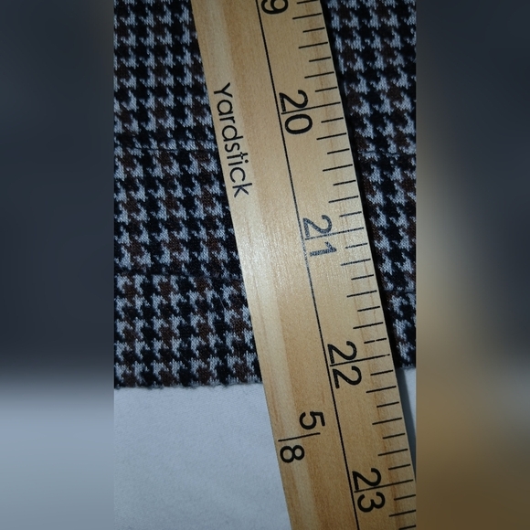 Lou & Grey Medium black brown houndstooth mock turtle neck long sleeve top - Picture 8 of 8